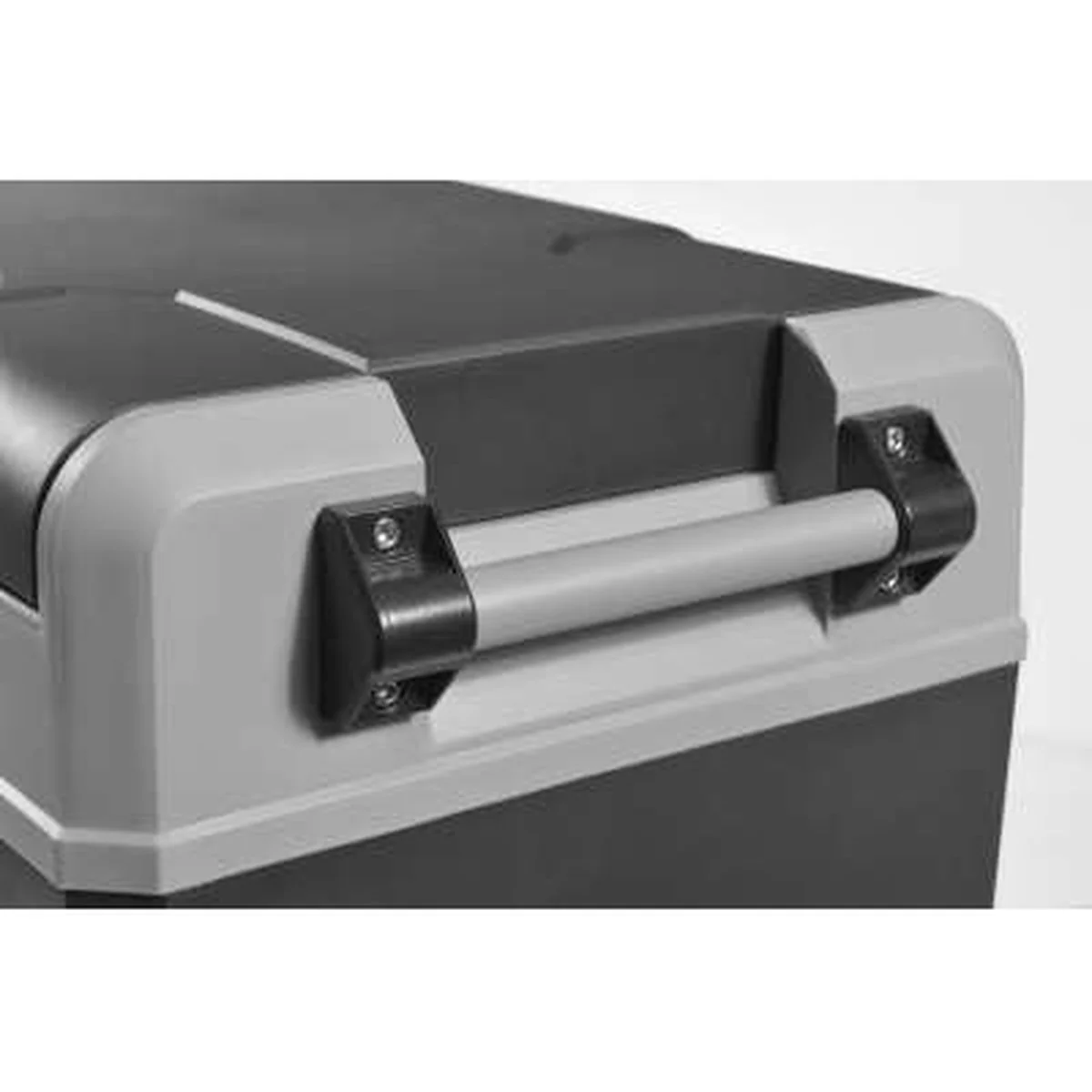 myCOOLMAN CEP47 47 L Portable Compressor Fridge/Freezer Single Zone 12/24V DC + 240V AC - Image 4