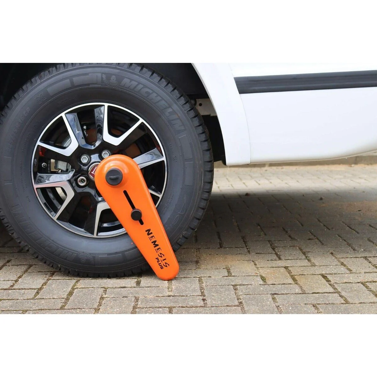 Nemesis Plus Motorhome Wheel Lock - Image 5