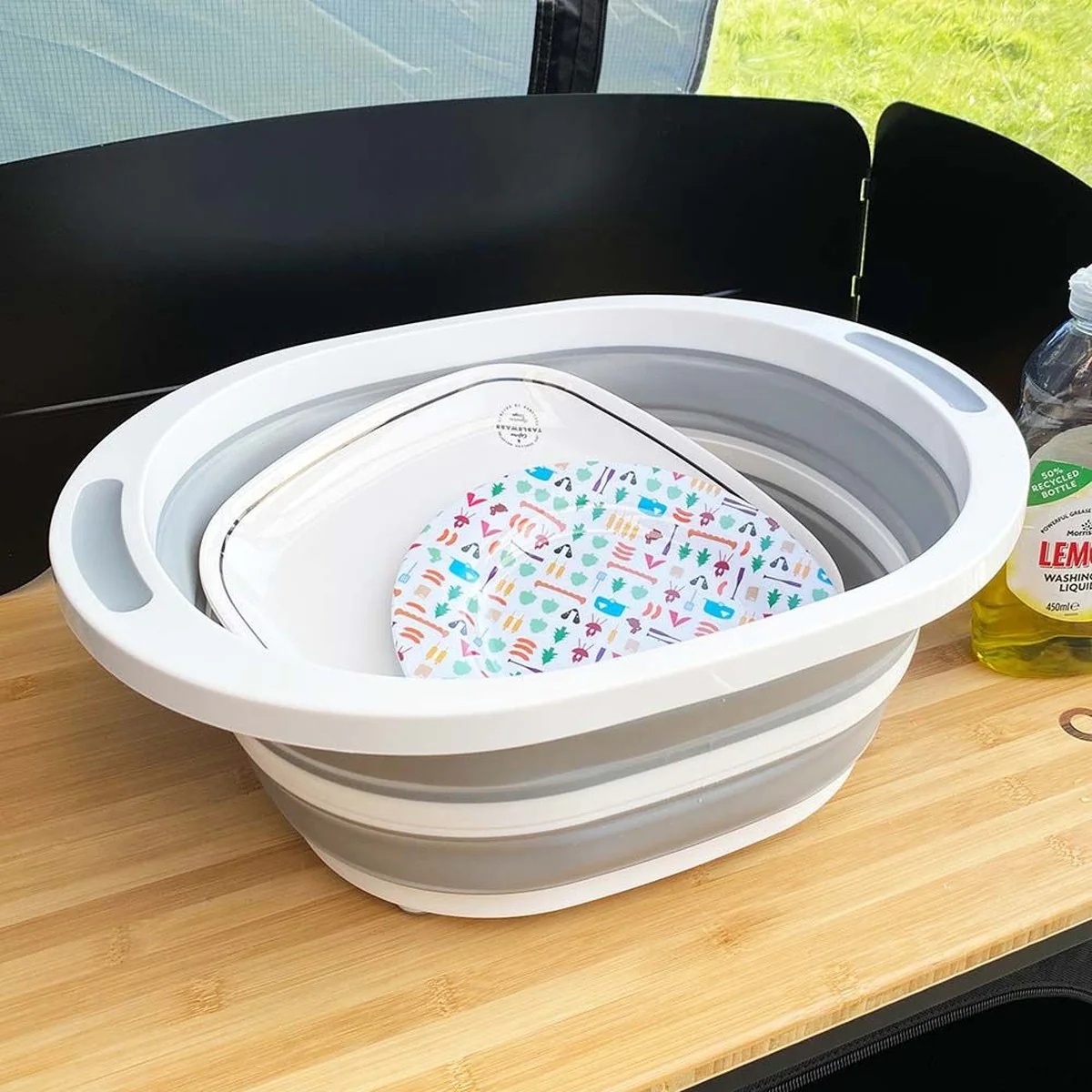 Olpro Collapsible Silicone Folding Bowl with Cutting Board - Image 4