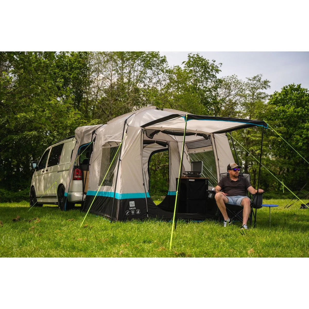 Olpro Snug Poled Tailgate Awning (steel Legs Fibreglass Roof ) - Image 2