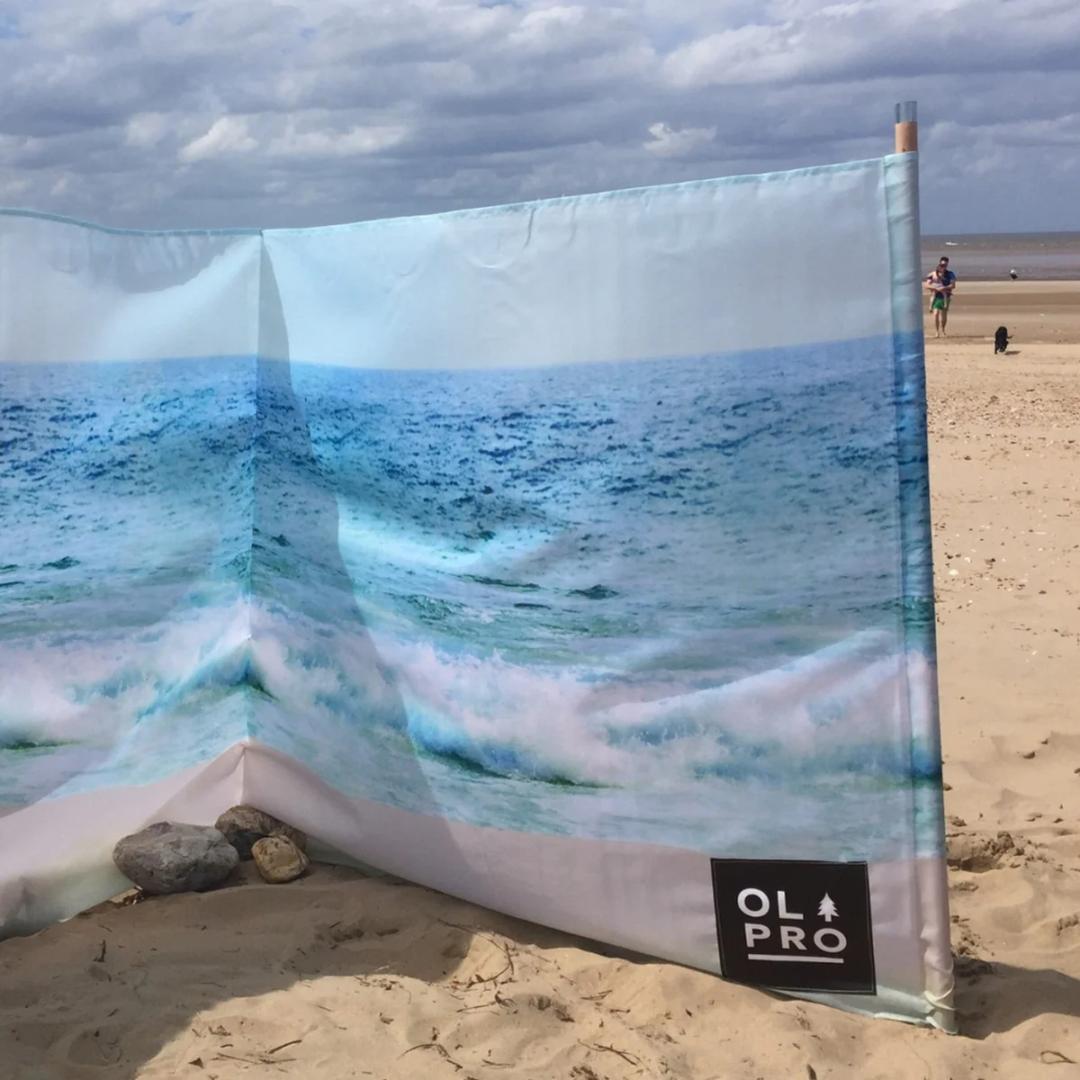 Olpro The Beach 5 Pole Windbreak (Wooden poles) 140CM High - Image 4