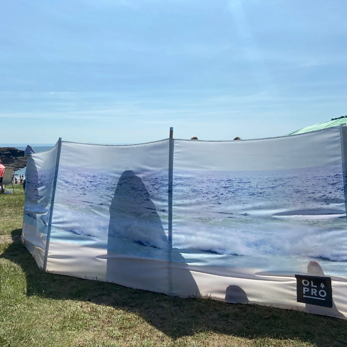 Olpro The Beach 5 Pole Windbreak (Wooden poles) 140CM High - Image 5