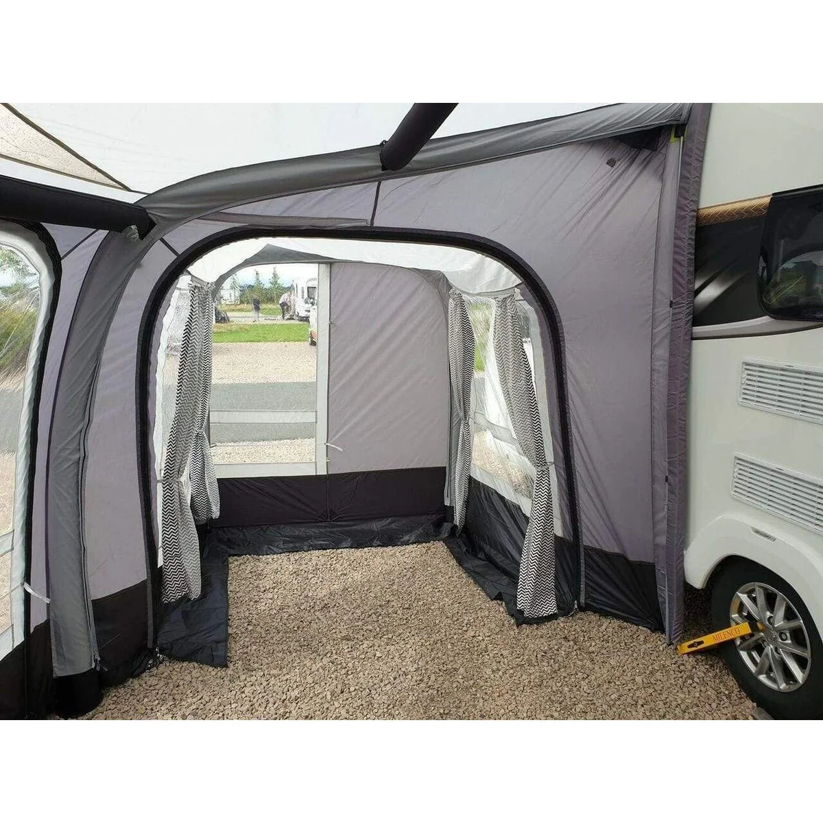 Olpro View Caravan Awning – 300 with Porch - Image 7