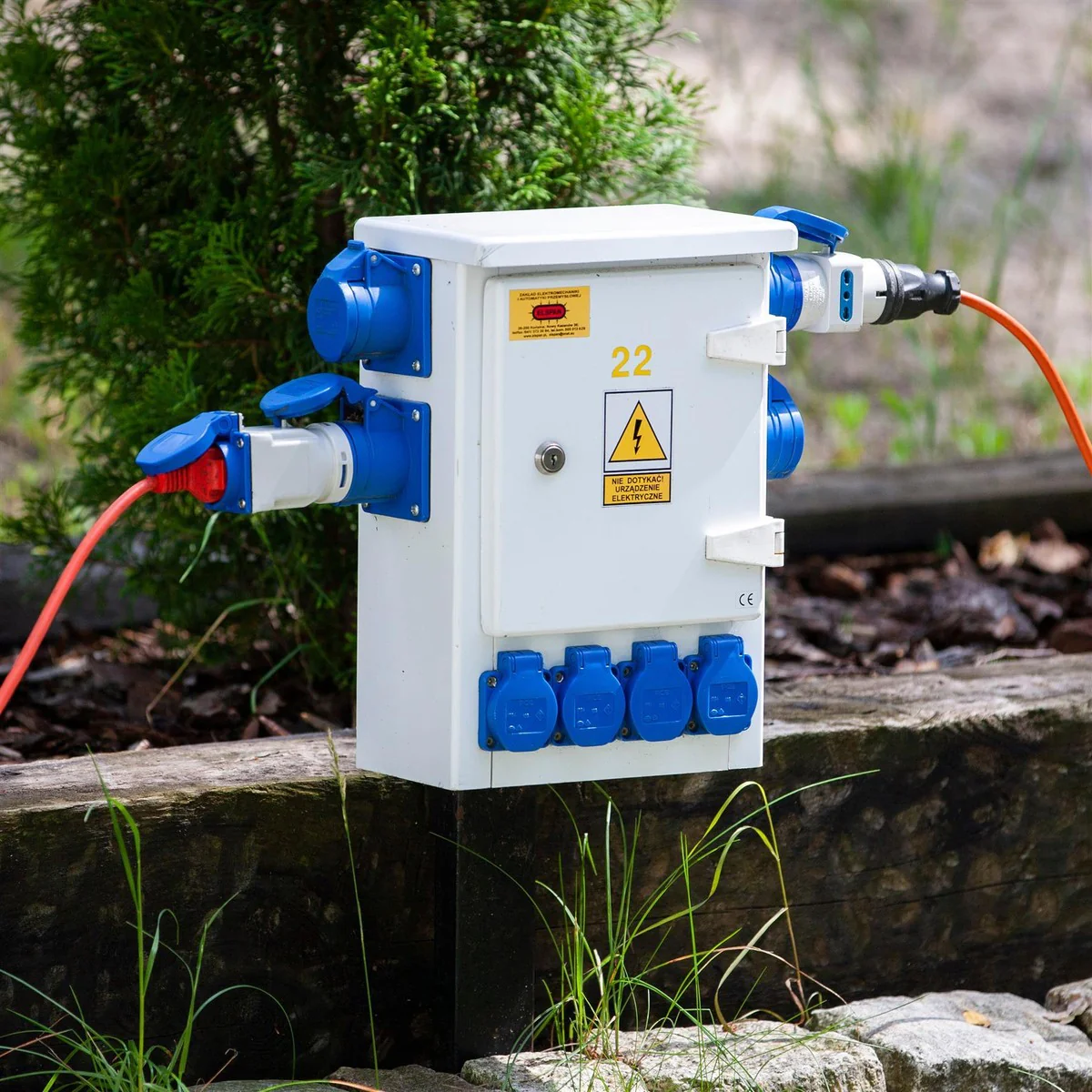 Orange 25 Metre 230v Electric Hook Up Extension - Image 4