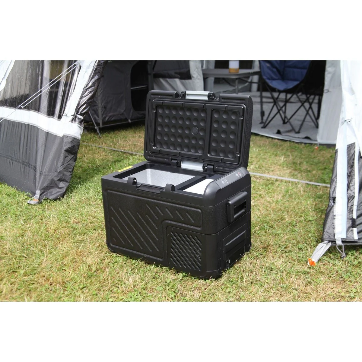 Outdoor Revolution 40 Litre Compressor Cooler - Image 8