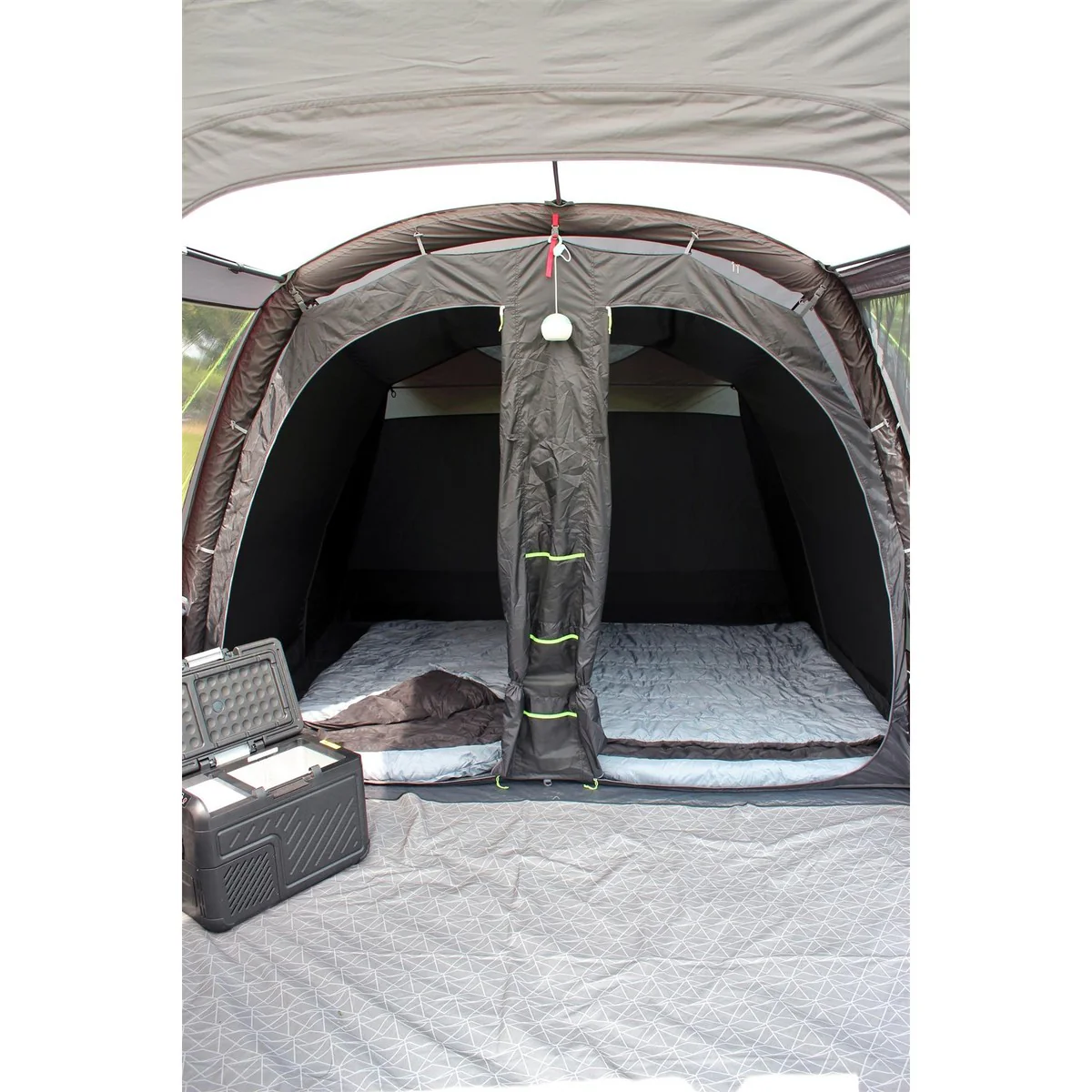 Outdoor Revolution Airedale 400T Air Tent 4 Berth Family Tent Inc Footprint - Image 10