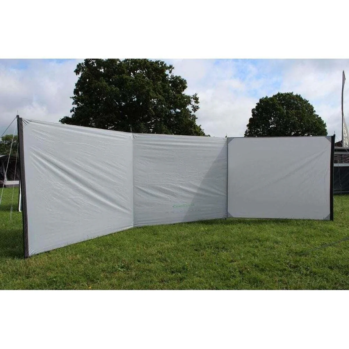 Outdoor Revolution Breeze-Lite 3 Panel Windbreak (120 x 450) - Image 2