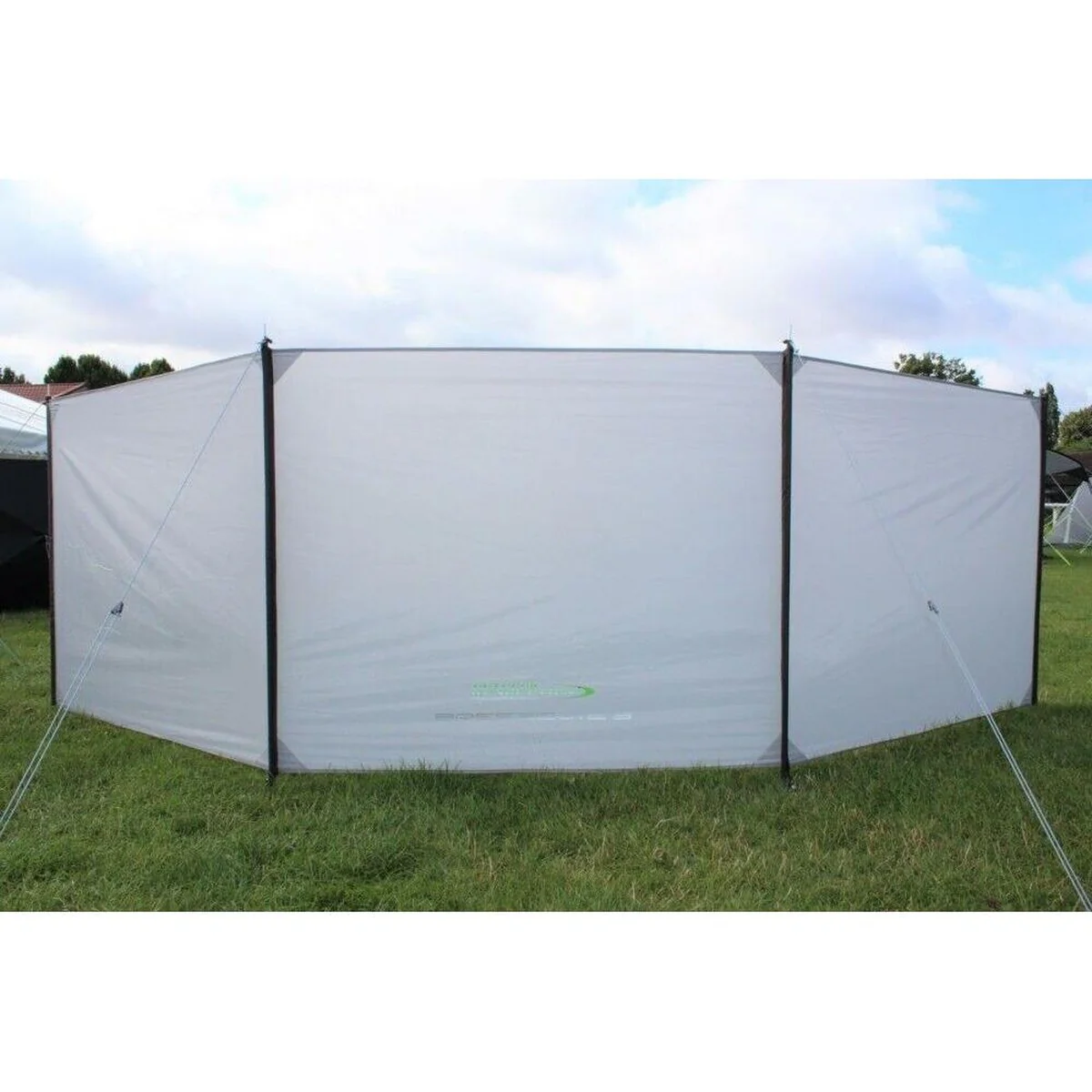Outdoor Revolution Breeze-Lite 3 Panel Windbreak (120 x 450) - Image 3