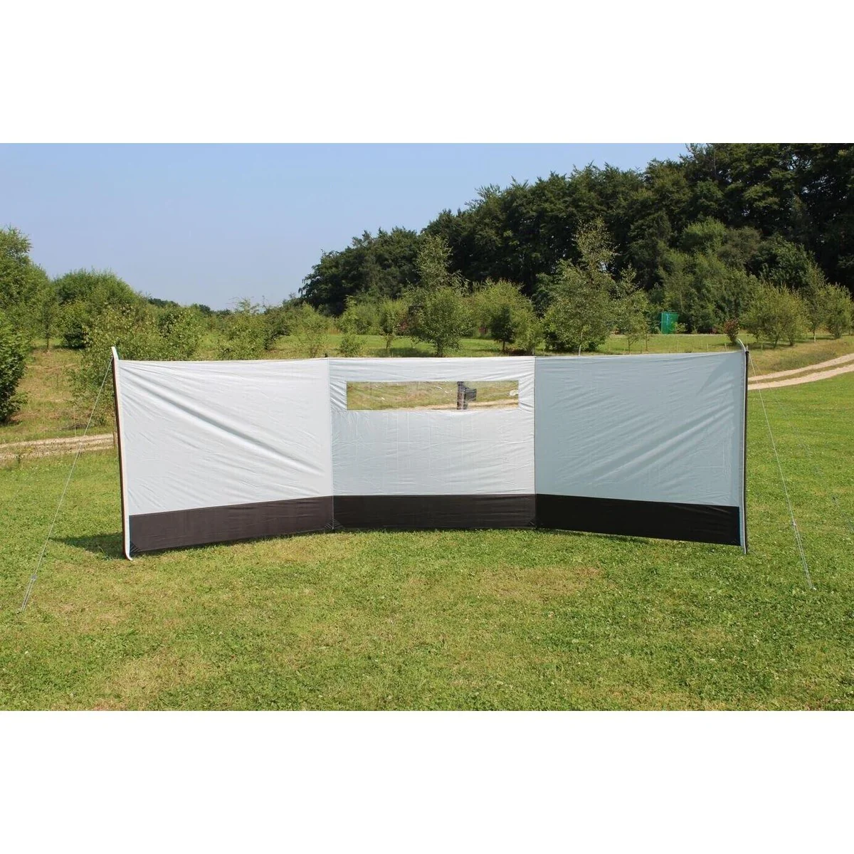 Outdoor Revolution Breeze Plus 3 Panel Windbreak (140cm x 500cm) - Image 2