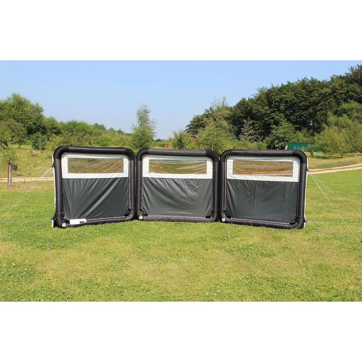 Outdoor Revolution Oxygen Pro 3 Inflatable Modular Windbreak - 500cm x 140cm
