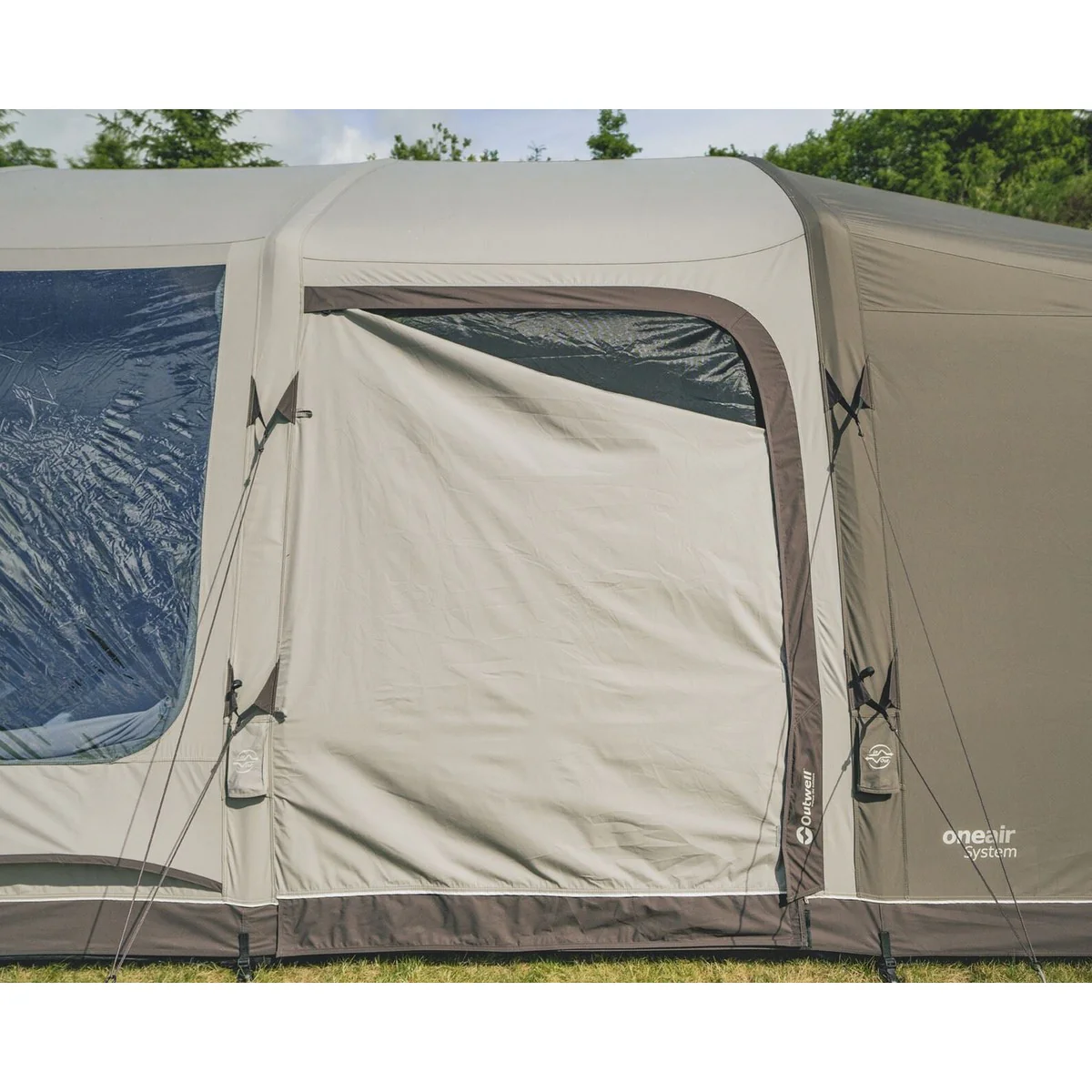 Outwell Alabama 6 Air TC 6 Berth Five Room Tunnel Tent - Image 16