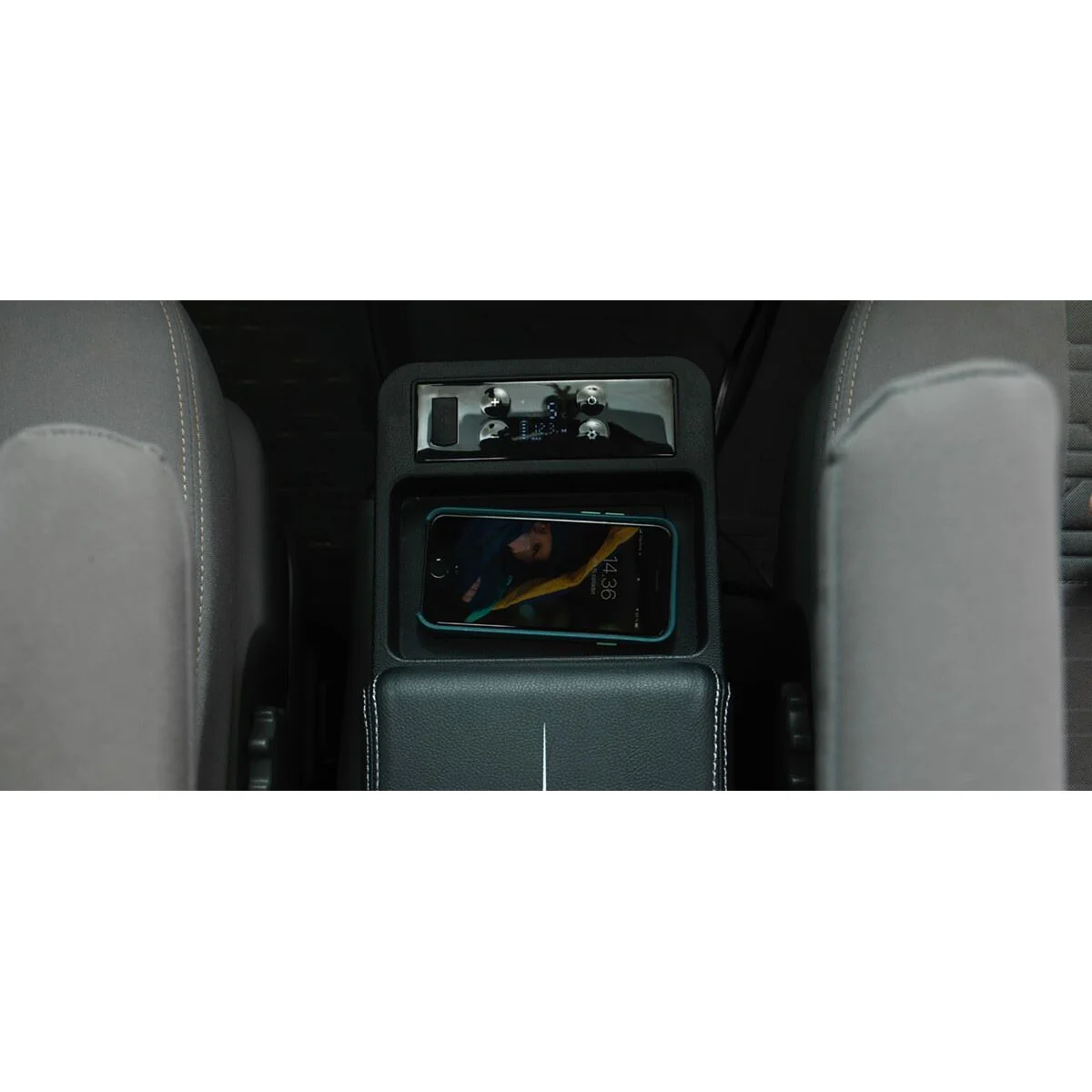 Outwell Arctic Chill 8 Coolbox Black & Grey - Image 10