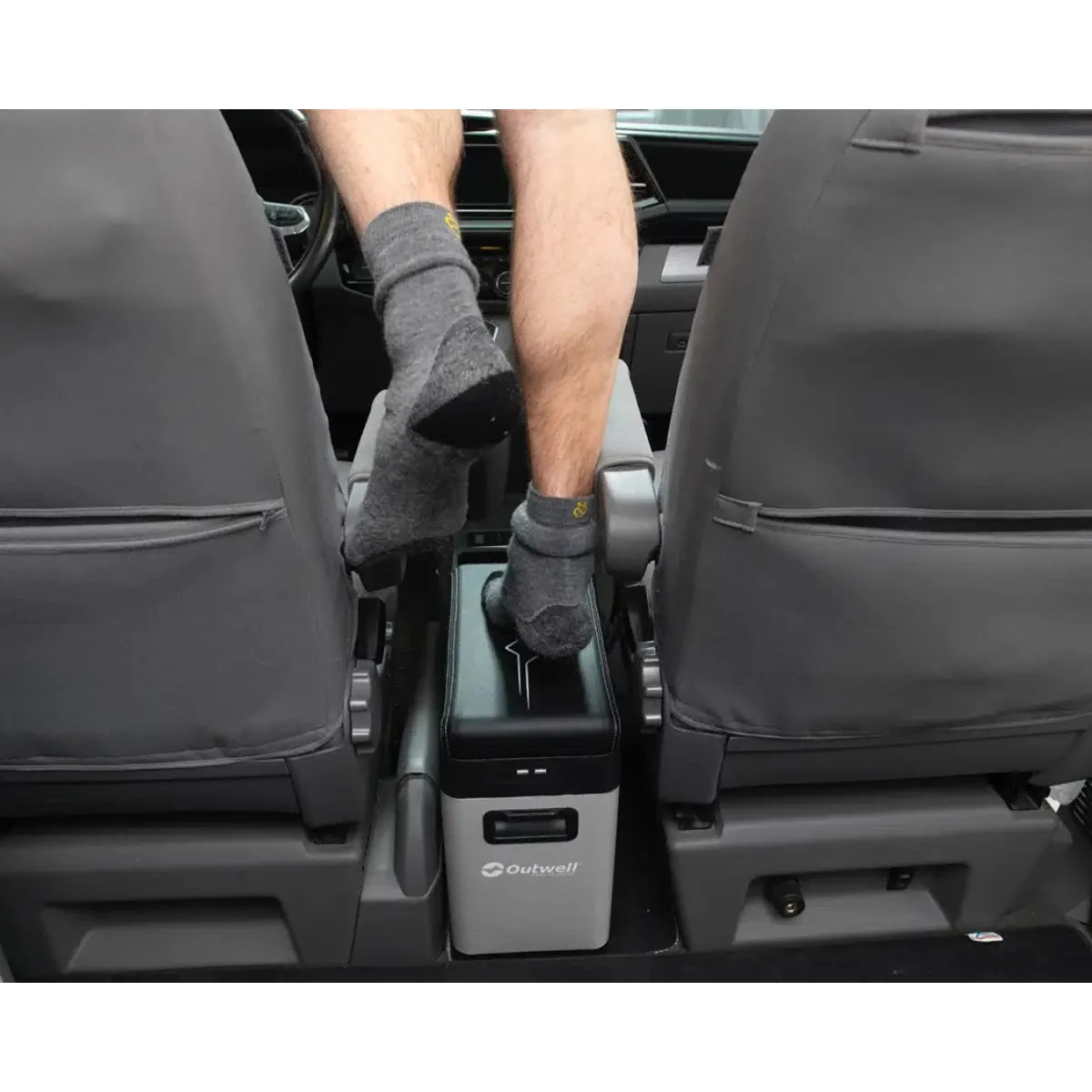 Outwell Arctic Chill 8 Coolbox Black & Grey - Image 12