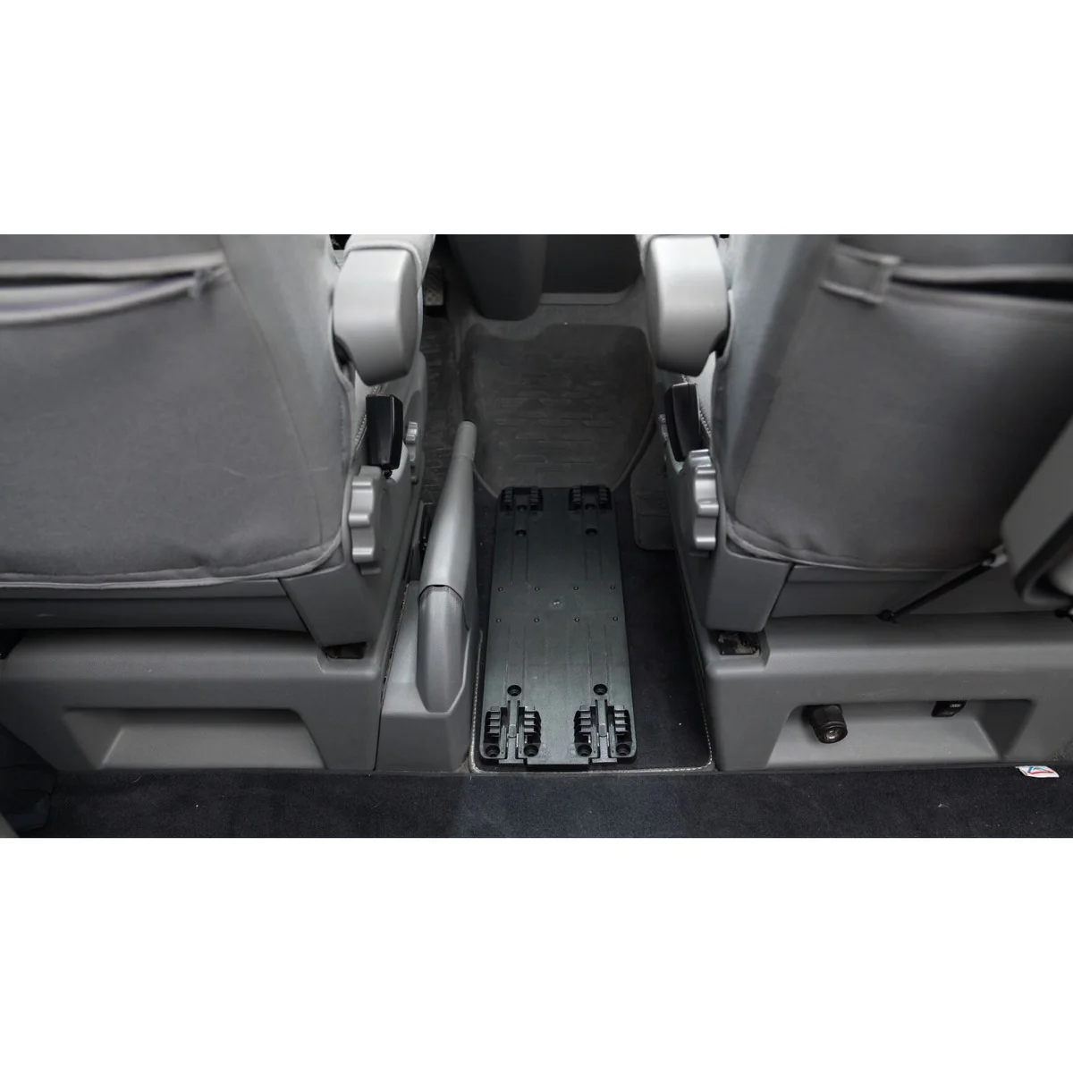 Outwell Arctic Chill 8 Coolbox Black & Grey - Image 6