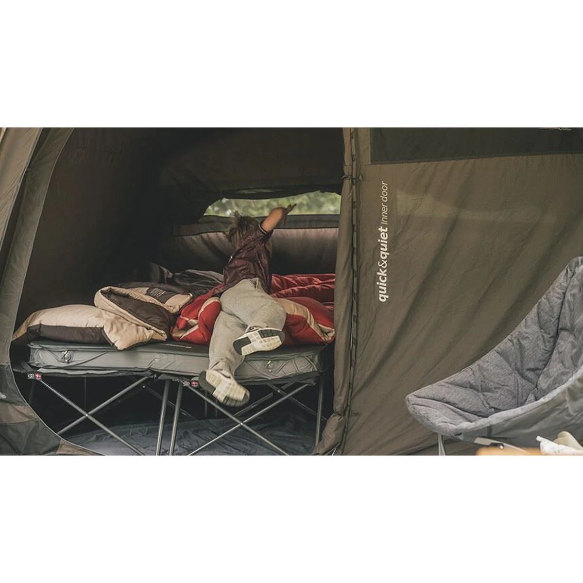 Outwell Boston 5 Air TC 5 Berth Three Room Tunnel Tent - Image 4