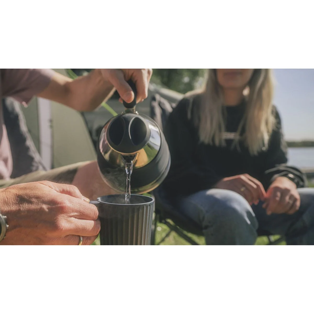 Outwell Collaps Kettle 1.5L Grey Mist Collapsible Camping Kettle - Image 3
