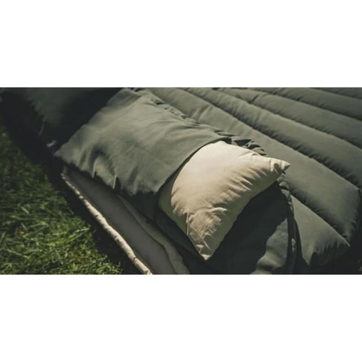 Outwell Constellation Lux Double Green Sleeping Bag 3-4 Season - Image 2