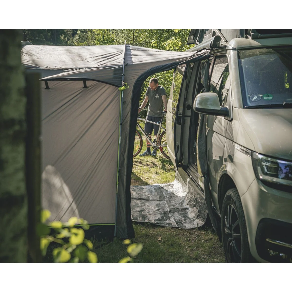 Outwell Fresno Driveaway Awning Grey - Image 14