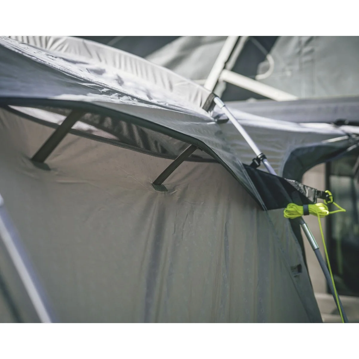 Outwell Fresno Driveaway Awning Grey - Image 9