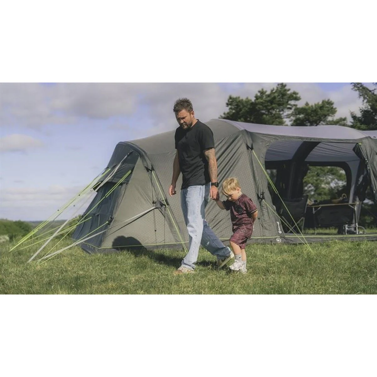 Outwell Iowa 6 Air 6 Berth Four Room Tunnel Tent - Image 11