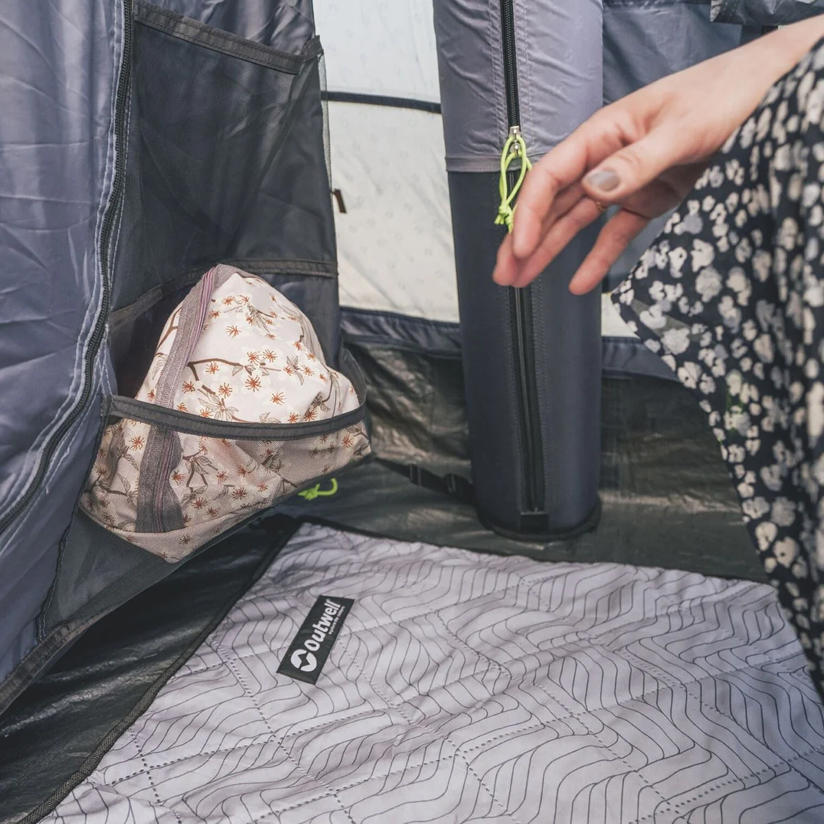 Outwell Monterey 5 Air 5 Berth Three Room Tunnel Tent - Image 7