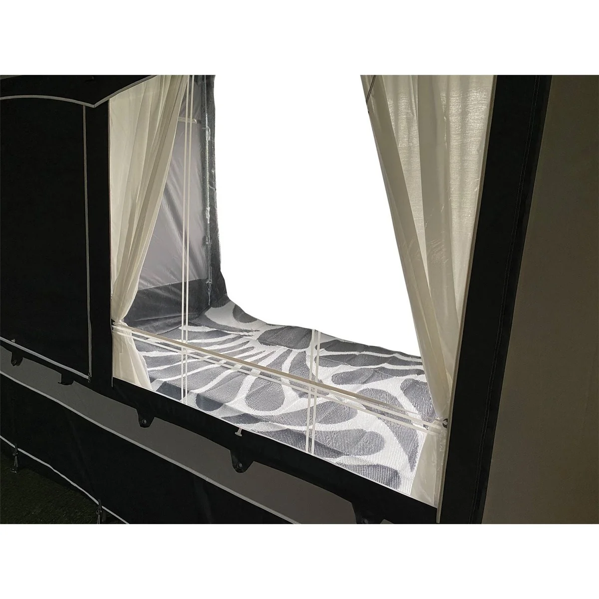 Quest Breathable Cosy Carpet (250 x 250) A1101XS - Image 10