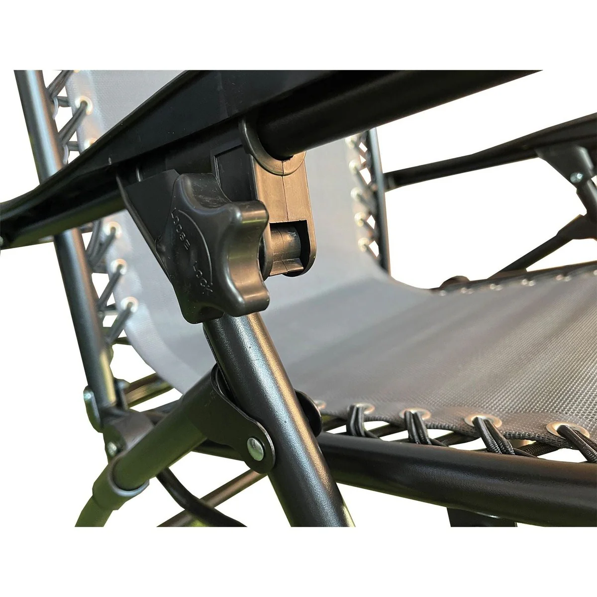 Quest Hygrove Relaxer Camping Chair F2027 - Image 6