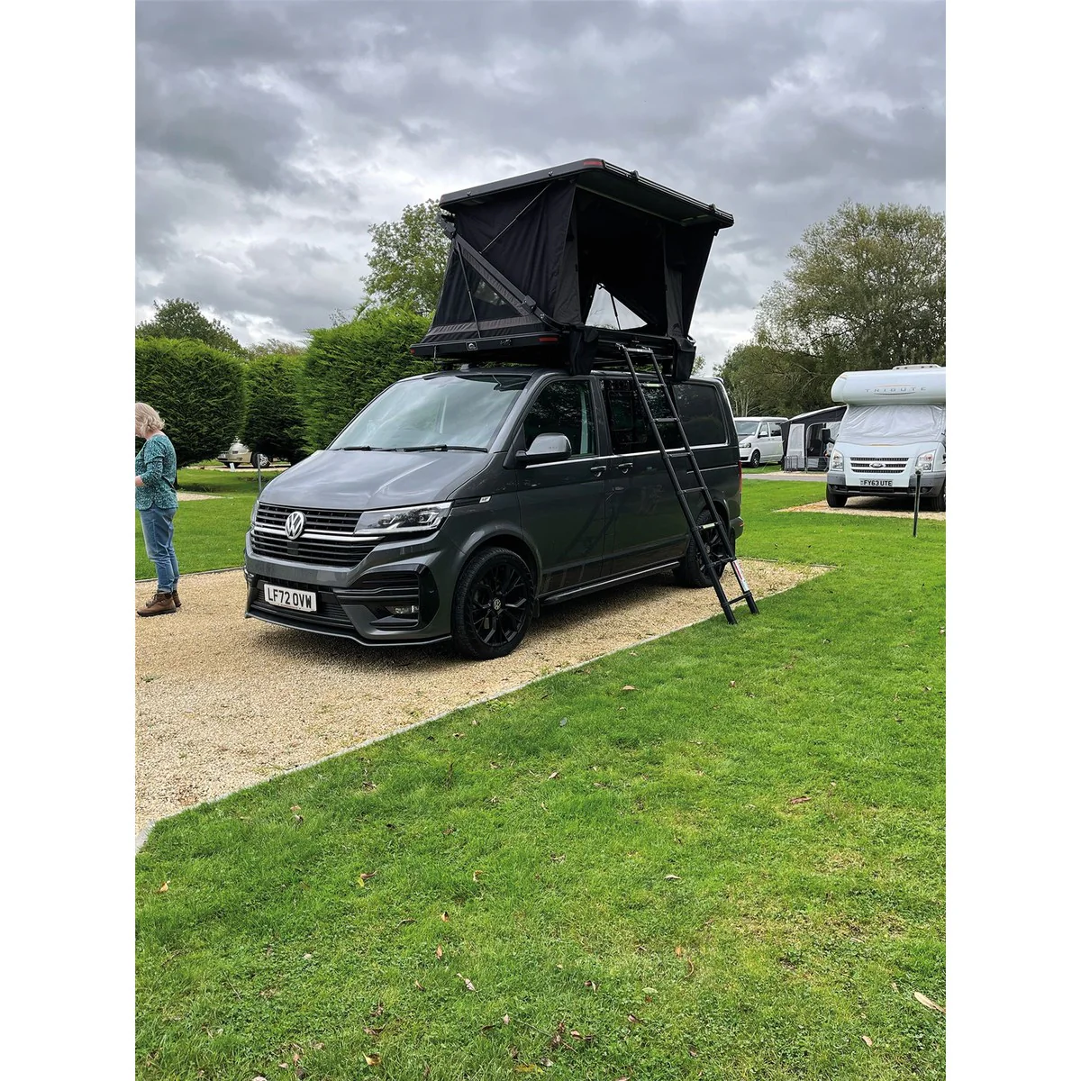 Quest Rock Cruiser 140 Hard Shell  Roof Top Tent - Image 10