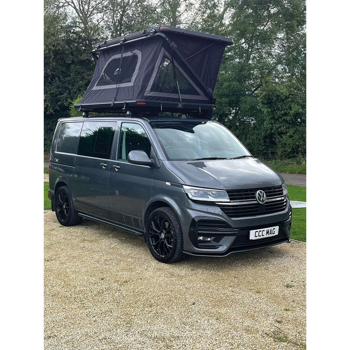 Quest Rock Cruiser 140 Hard Shell  Roof Top Tent - Image 17