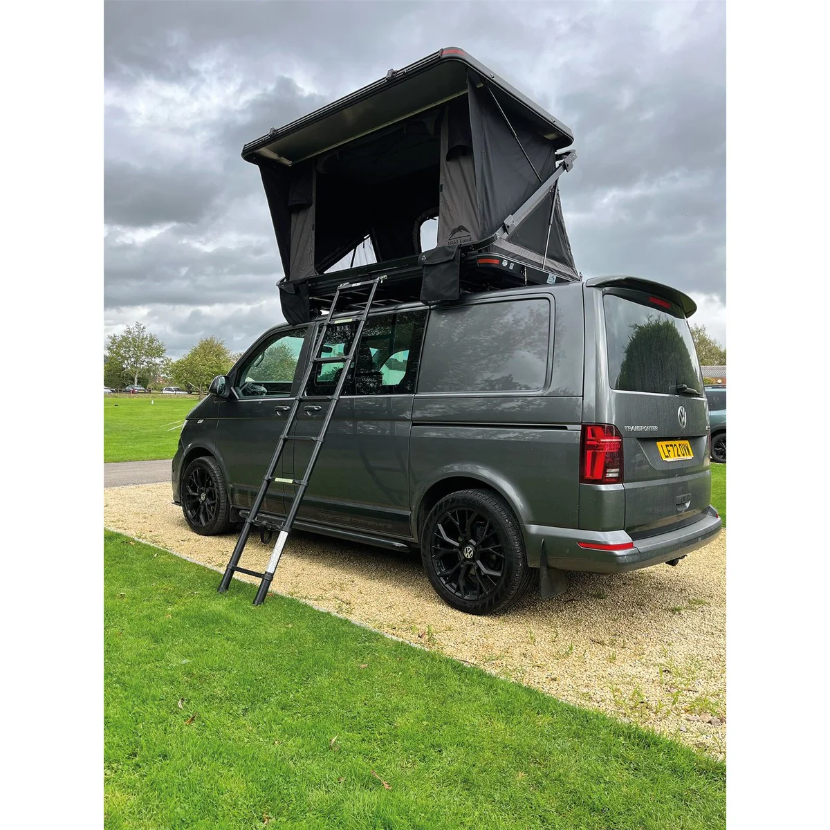 Quest Rock Cruiser 140 Hard Shell  Roof Top Tent - Image 19