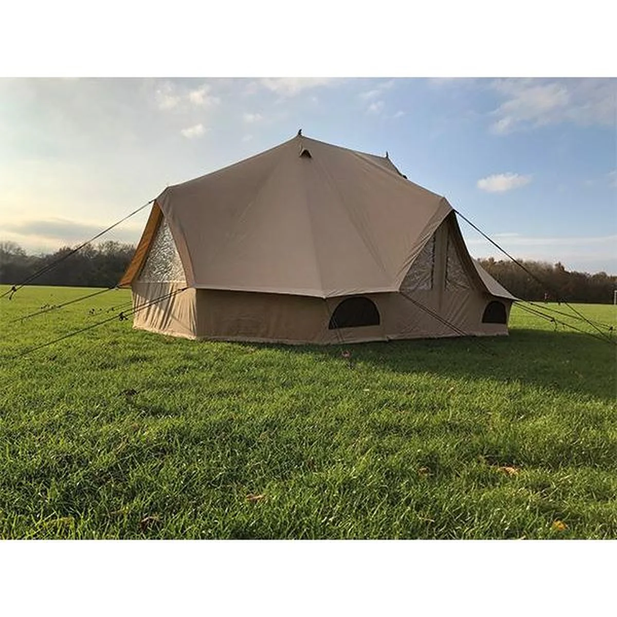 Quest Signature Emperor Glamping Bell Tent 12 Berth - Image 3