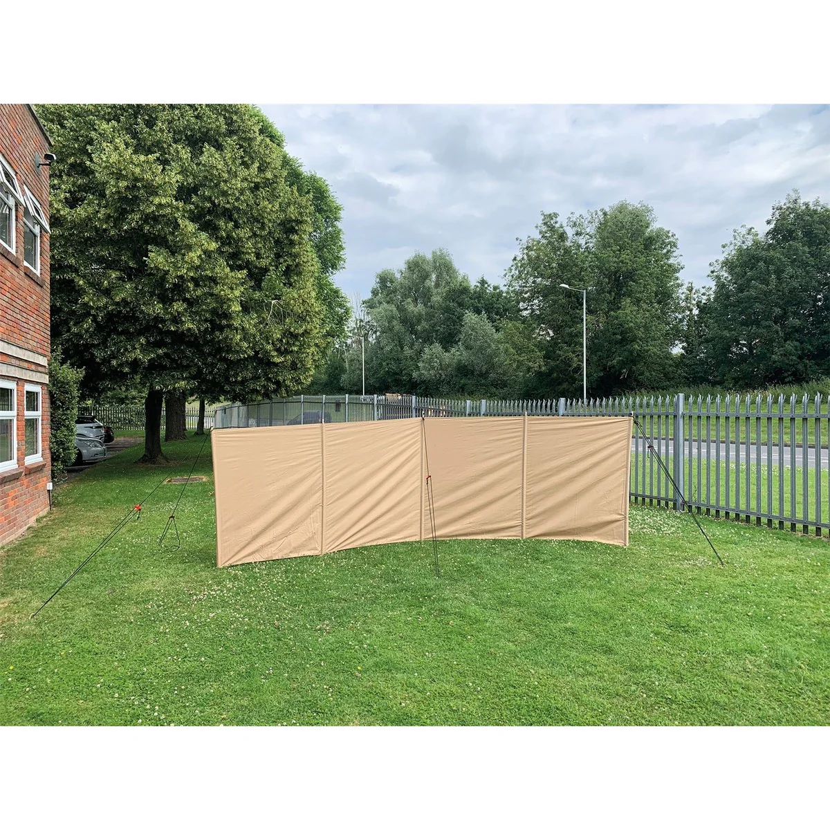 Quest Signature WindBlocker Windbreak - Image 10