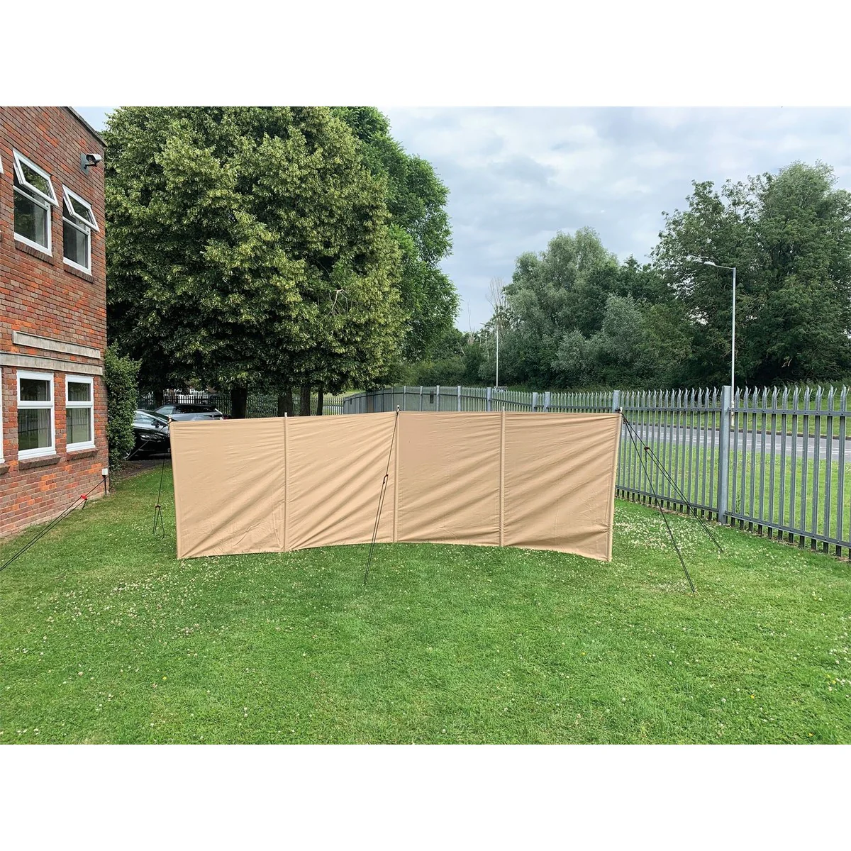 Quest Signature WindBlocker Windbreak - Image 4