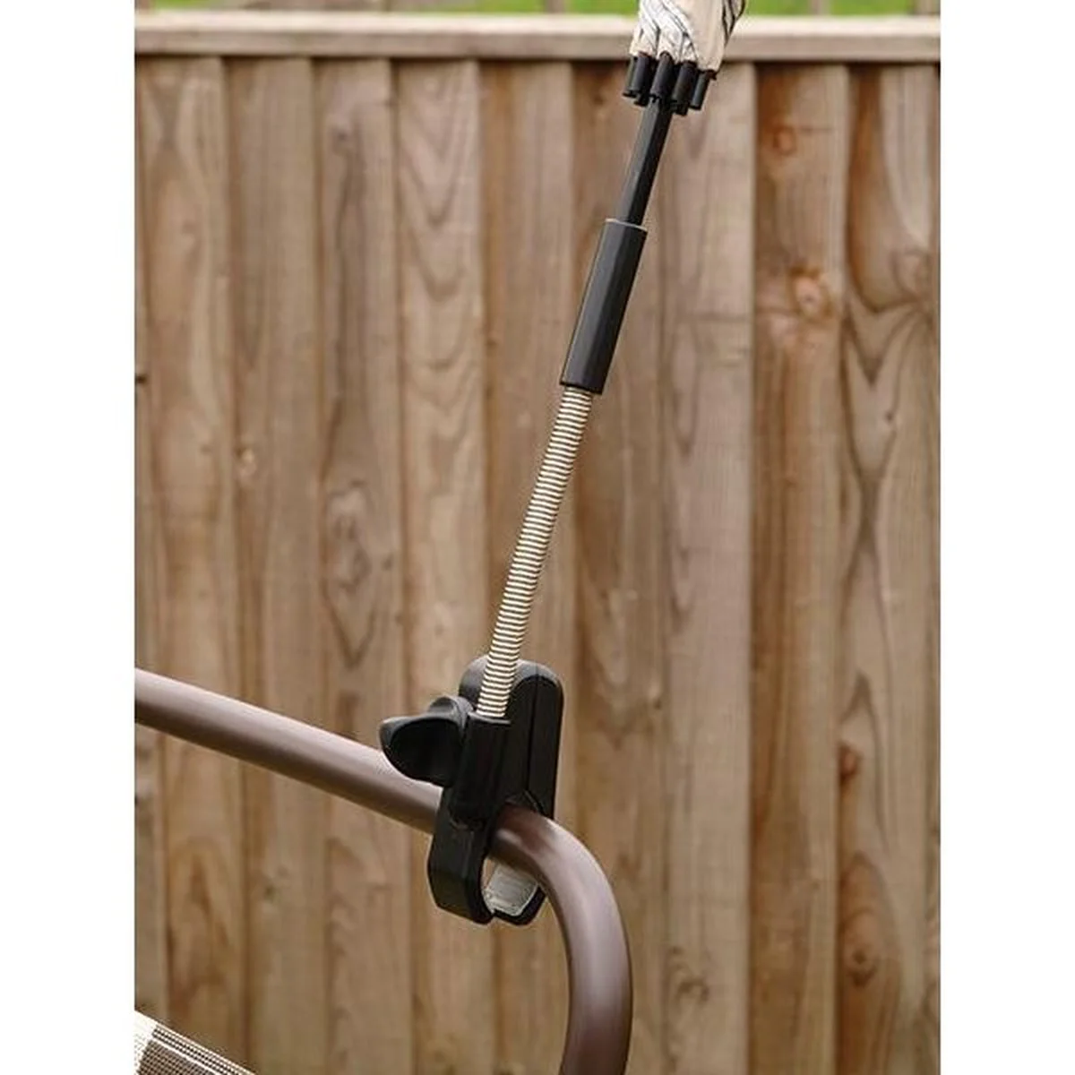 Quest Universal Clamp On Sunshade - Image 4