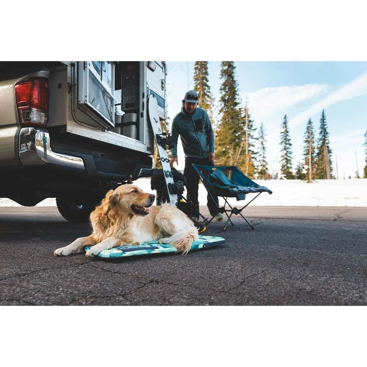 Ruffwear Basecamp Dog Bed in Sweeping Sage (Large) - Image 2