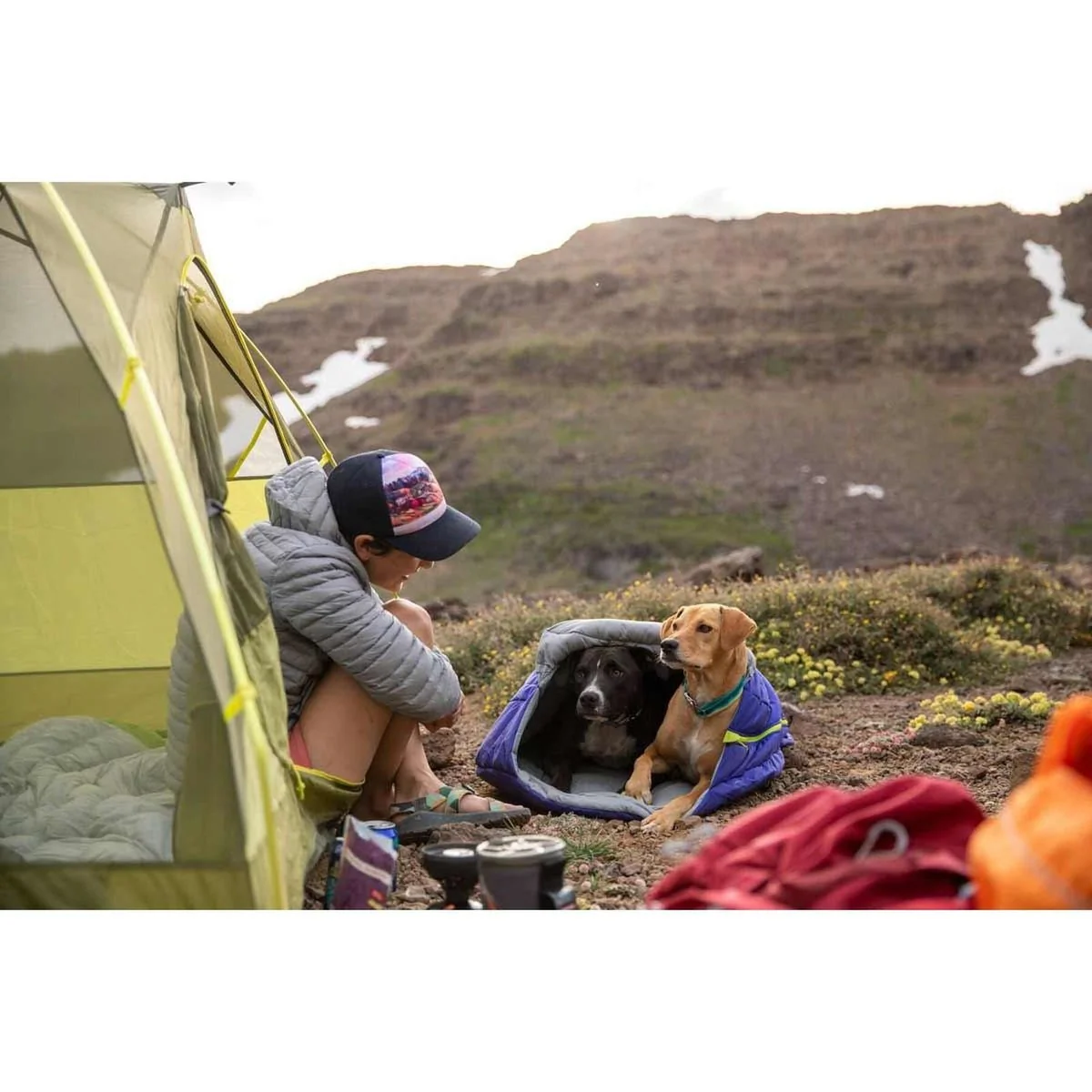 Ruffwear Highlands Sleeping Bag Huckleberry Blue (Large) - Image 3