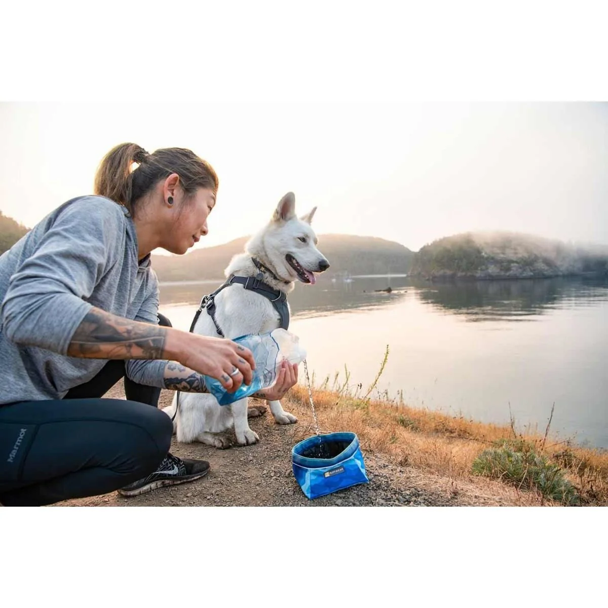 Ruffwear Quencher Dog Bowl with Coastal Mountains Print (Medium) - Image 2