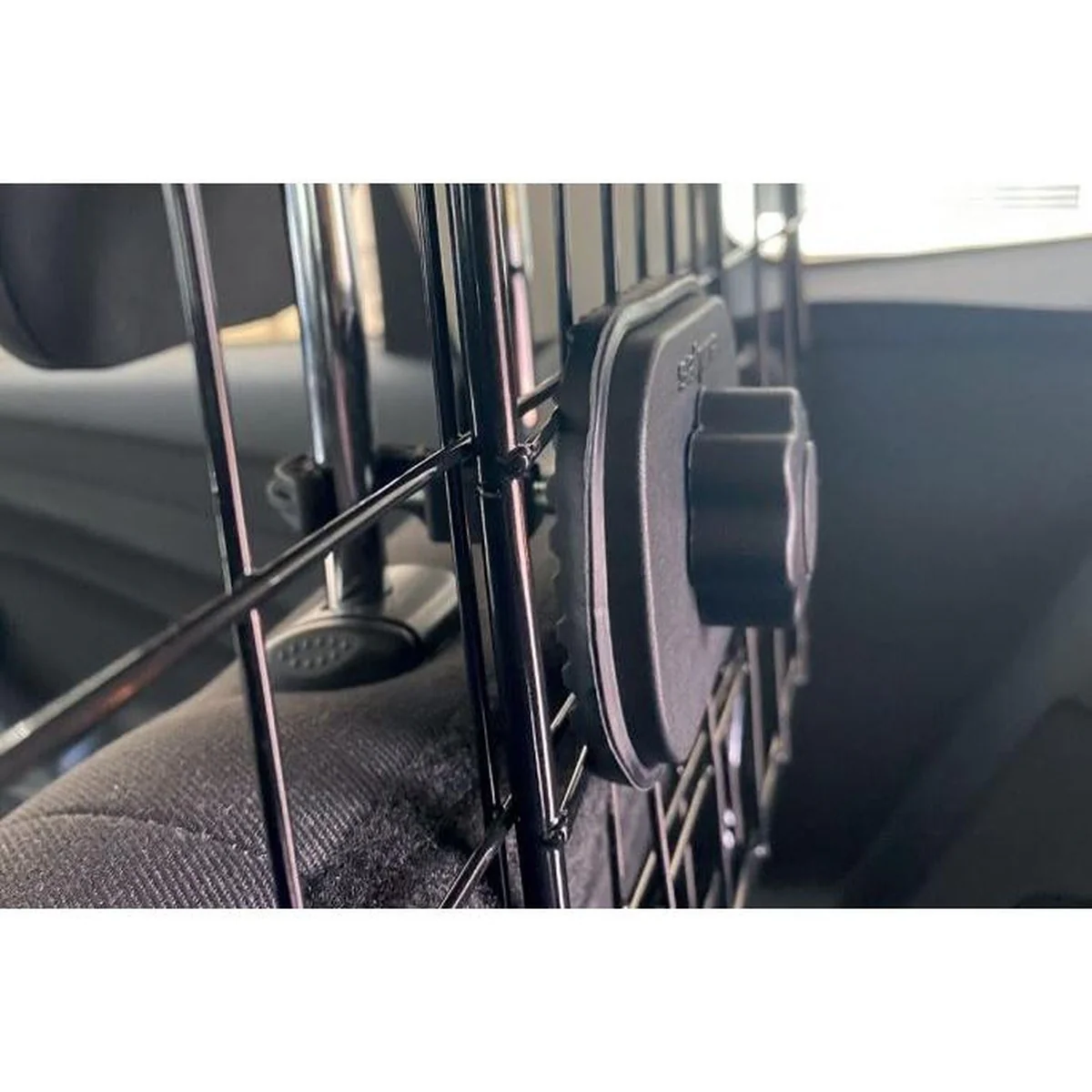 Sakura SS5453 Car Partition SUV Dog Guard Mesh Headrest In Black - Image 4