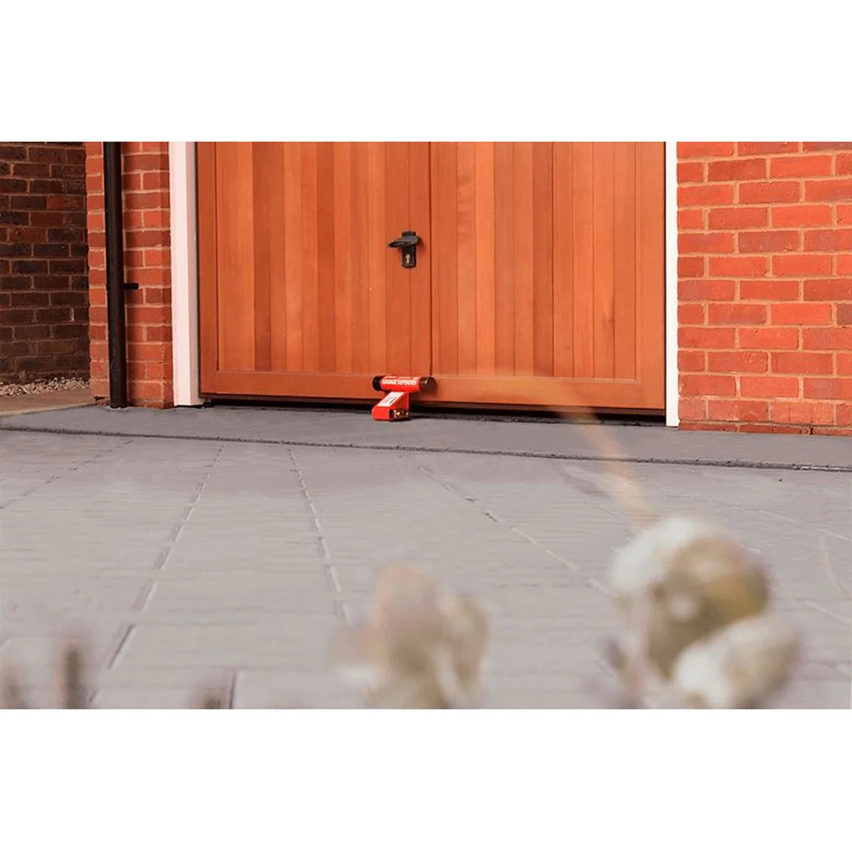 SAS PJB Garage Defender for Up-and-Over Garage Doors Tarmac / Red / Lock Keyed Alike - Image 2