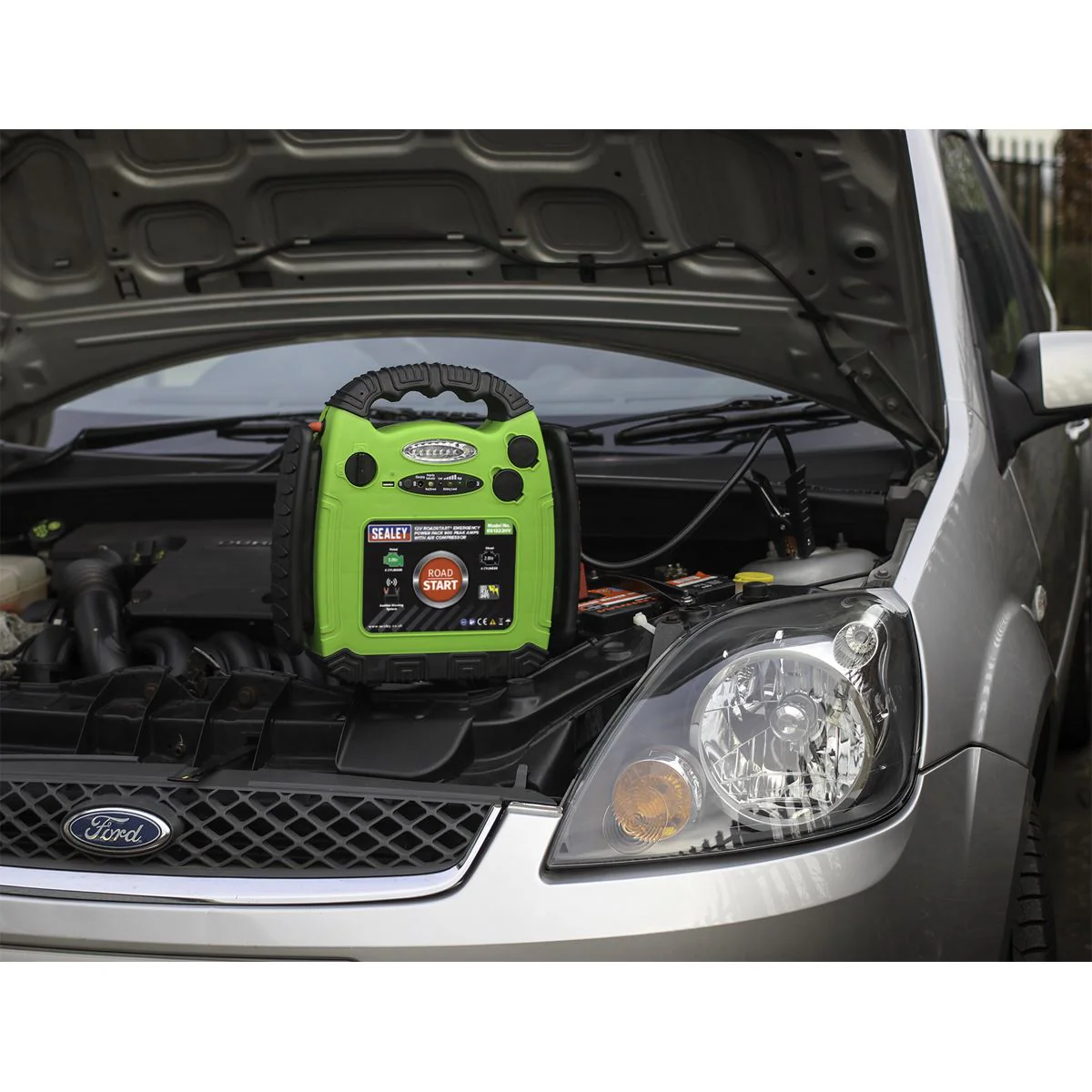 Sealey 12V RoadStart Emergency Power Pack 900 Peak Amps Car Battery Booster - Image 7