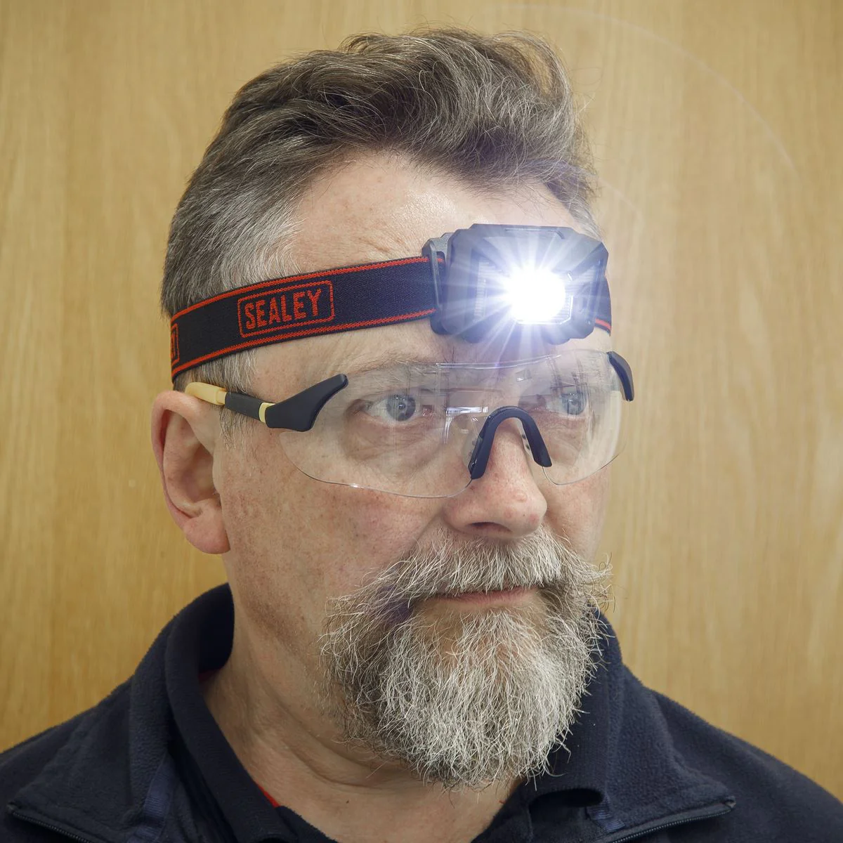 Sealey 3W CREE XPE LED Rechargeable Head Torch Light Auto Sensor 120 Lumens - Image 2