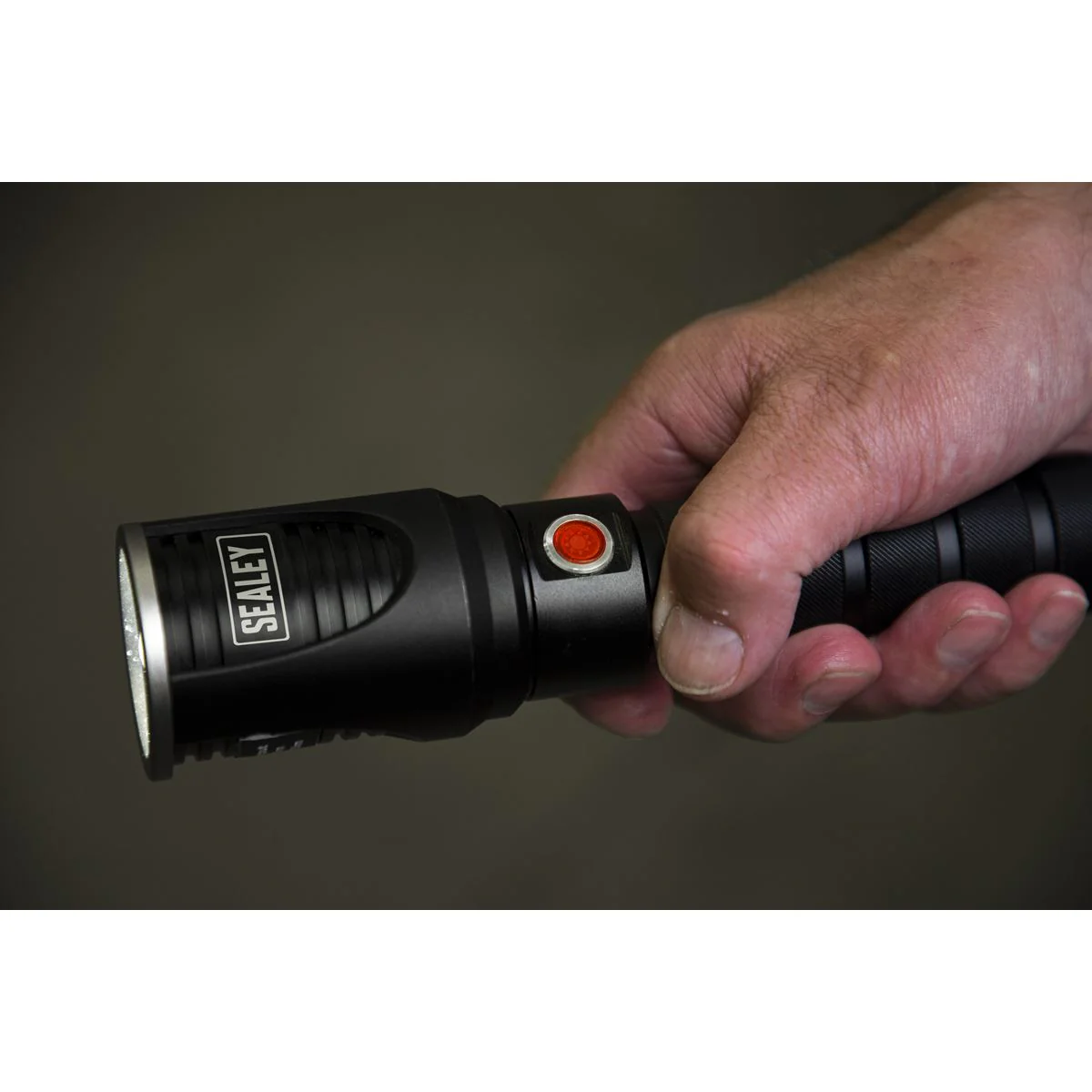 Sealey Aluminium Torch 10W SMD LED Adjustable Focus Rechargeable with USB Port - Image 7
