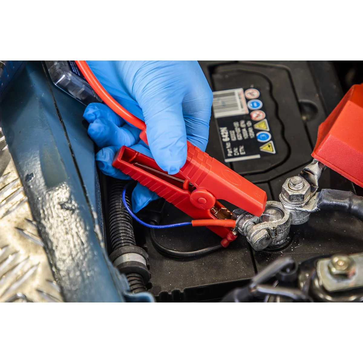 Sealey RoadStartï 800A 12V Lithium-ion Jump Starter Power Pack RS800 - Image 9