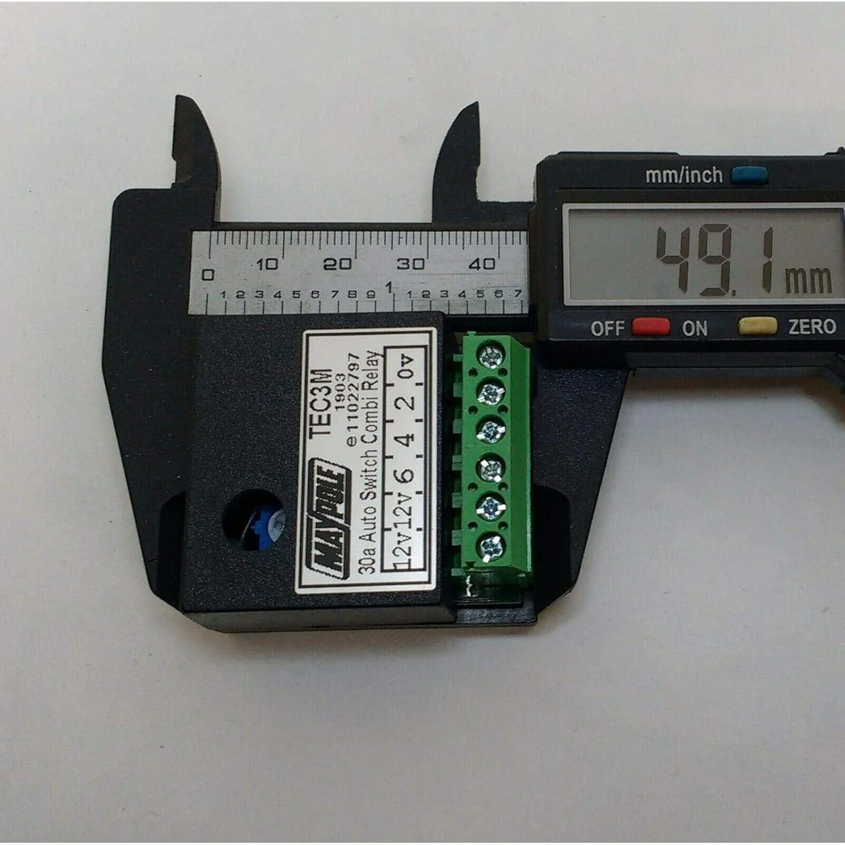 Self Switching Smart Relay for 12S / 13 Pin Towbar Wiring Charging Fridge TEC3M - Image 6