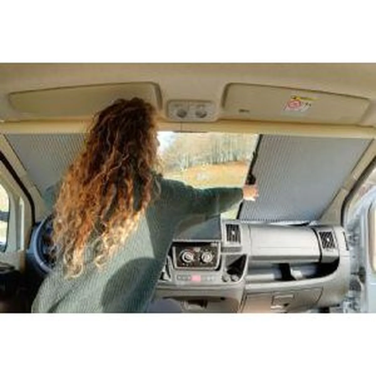 Sika Front Cab Blind Ducato X250 & X290 With Sensor & Mirror 2021104553 - Image 2