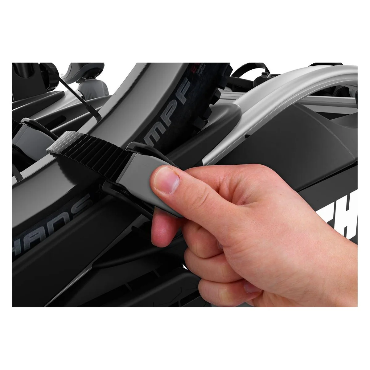 THULE 926021 VeloCompact 3 Bike Cycle Carrier Tow Bar Mounted Bike Rack - Image 5