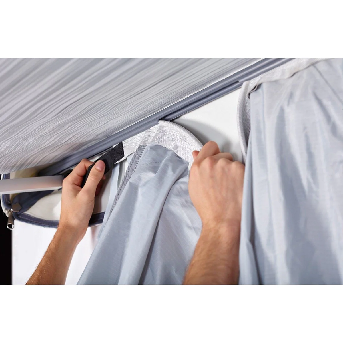 Thule Awning Fixation Kit TO 1200 for Thule QuickFit Tent up to 4.50m - Image 4