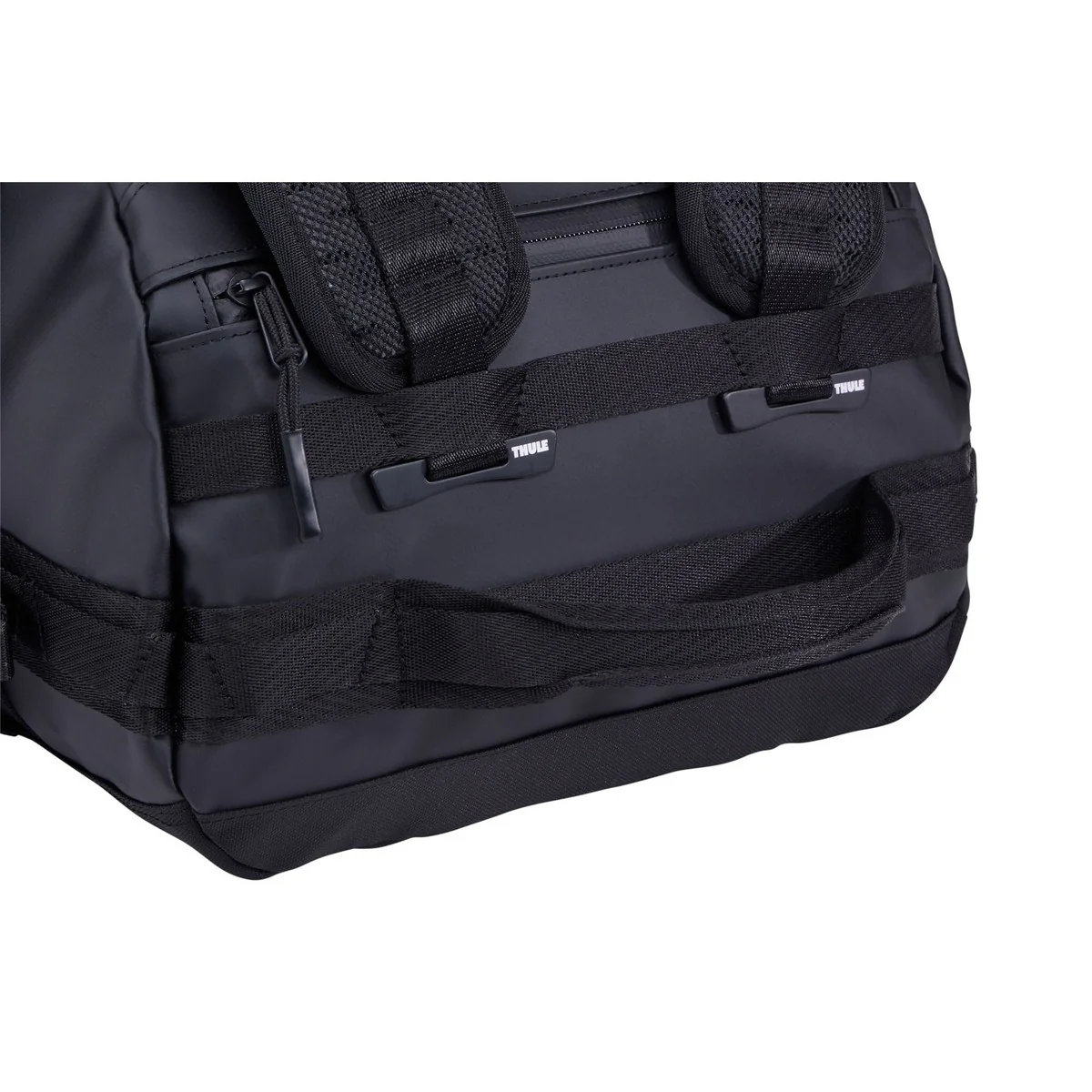 Thule Chasm 30L duffel bag black - Image 3