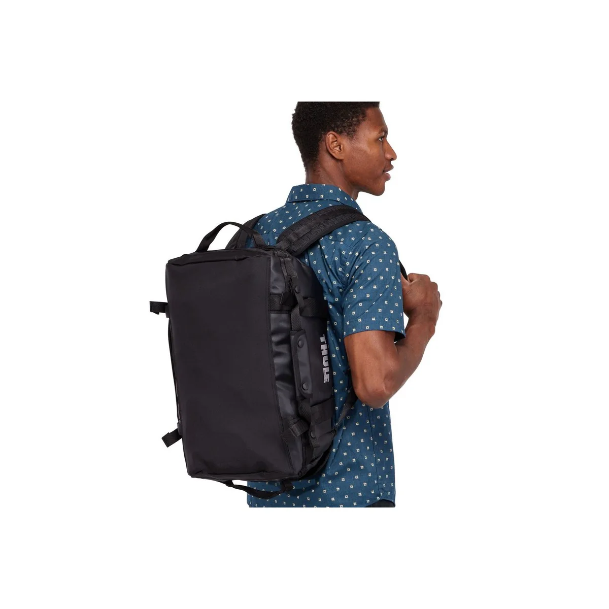 Thule Chasm 30L duffel bag black - Image 4