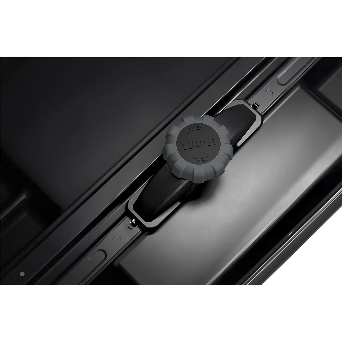 Thule Motion 3 XL roof box titan glossy - Image 4